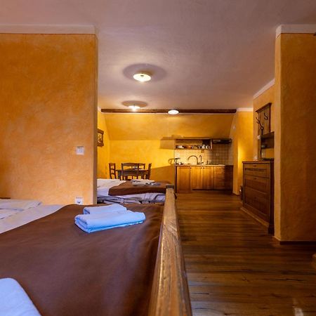 רוגאסקה סלאטינה Pomona Relaxing Nature Guest House מראה חיצוני תמונה