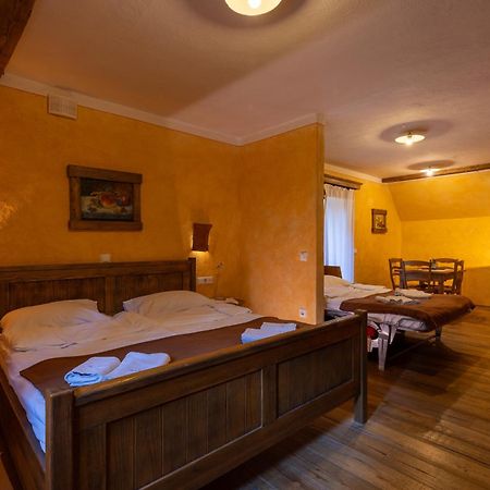 רוגאסקה סלאטינה Pomona Relaxing Nature Guest House מראה חיצוני תמונה