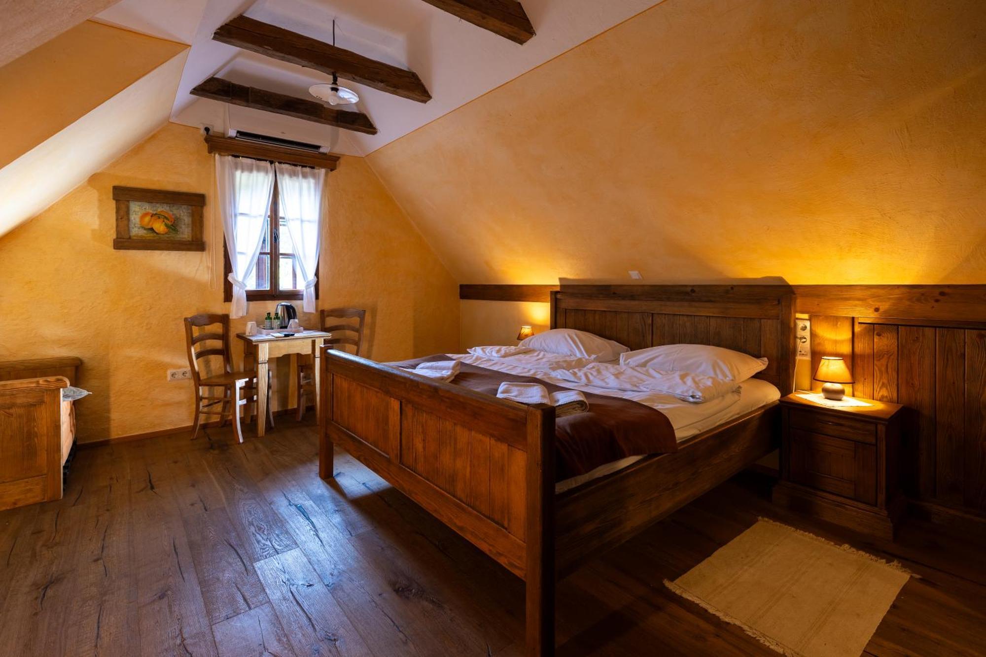 רוגאסקה סלאטינה Pomona Relaxing Nature Guest House מראה חיצוני תמונה