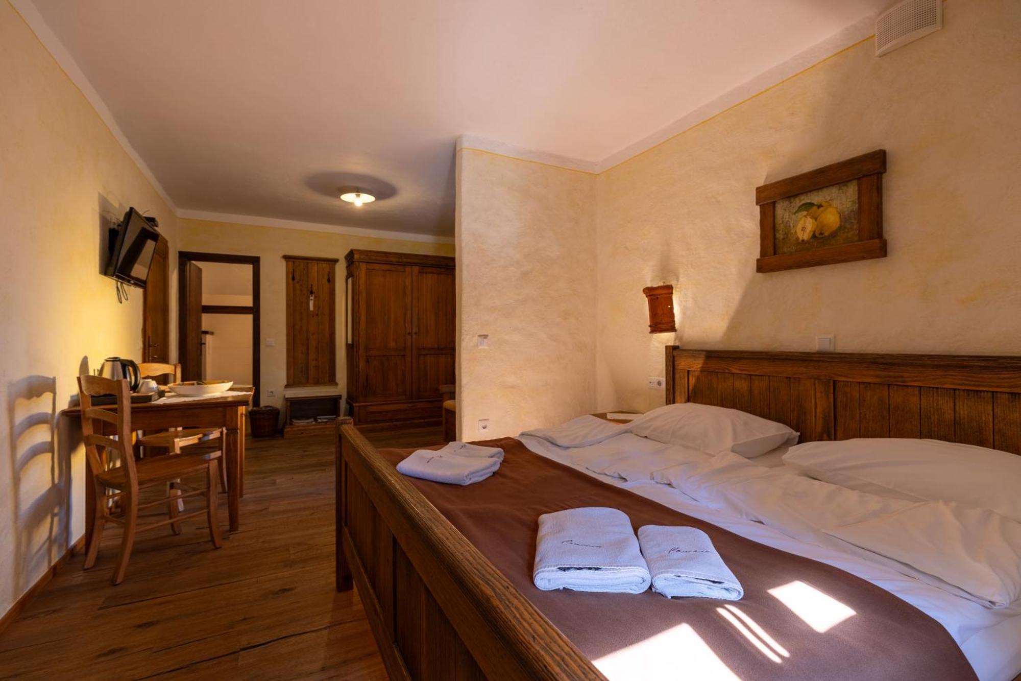 רוגאסקה סלאטינה Pomona Relaxing Nature Guest House מראה חיצוני תמונה