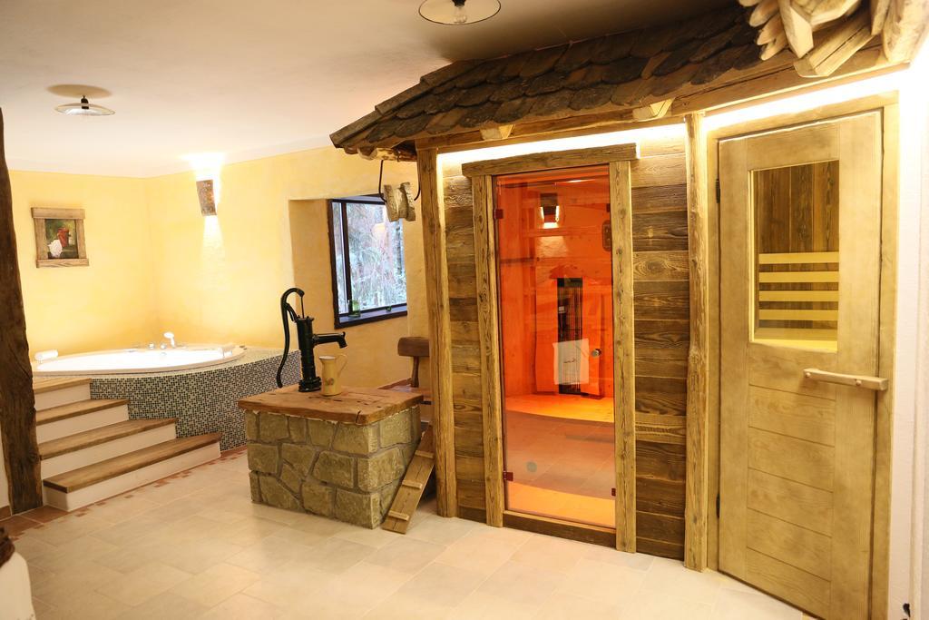 רוגאסקה סלאטינה Pomona Relaxing Nature Guest House מראה חיצוני תמונה