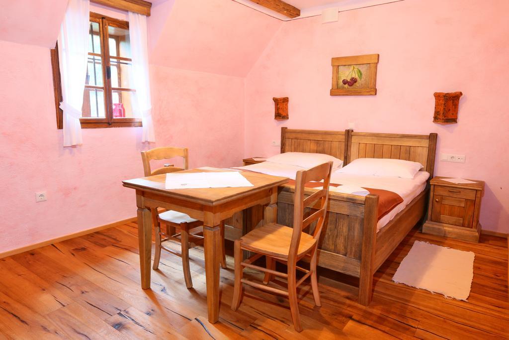 רוגאסקה סלאטינה Pomona Relaxing Nature Guest House חדר תמונה