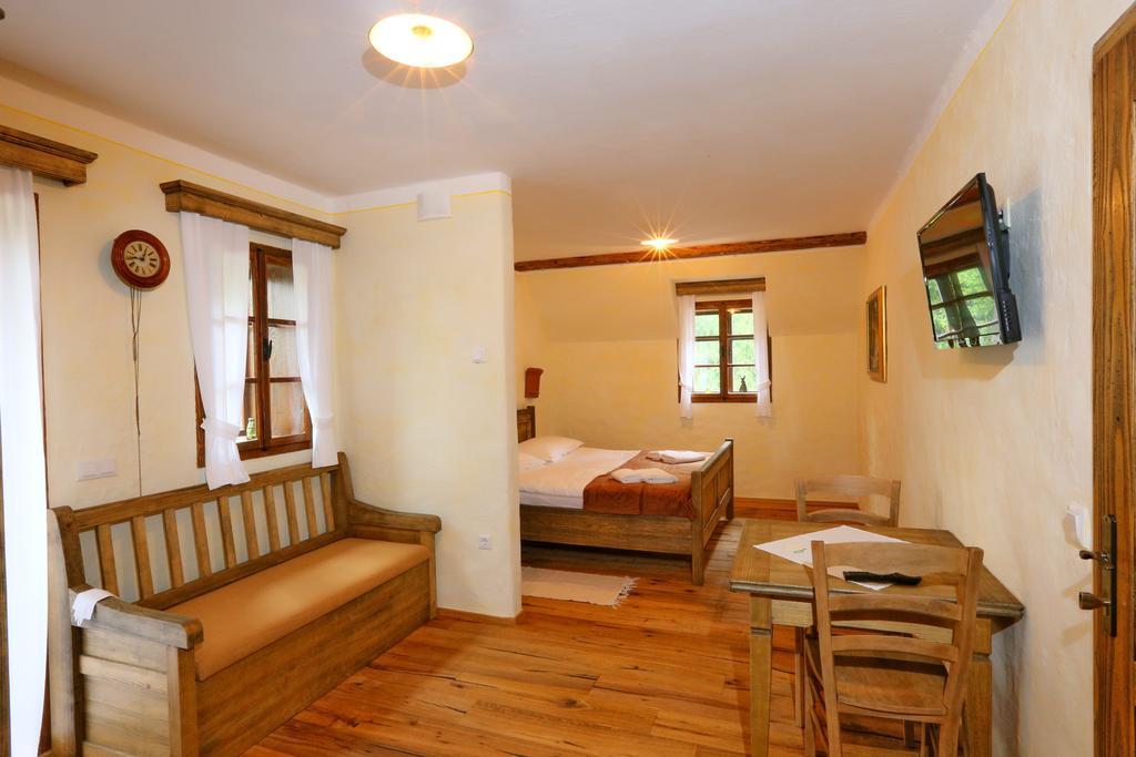 רוגאסקה סלאטינה Pomona Relaxing Nature Guest House חדר תמונה