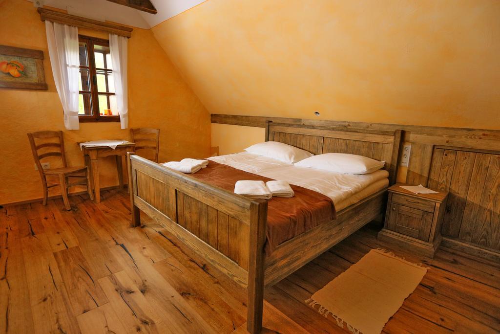 רוגאסקה סלאטינה Pomona Relaxing Nature Guest House חדר תמונה